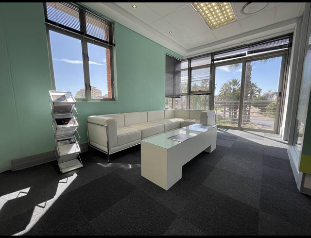 118M² OFFICE TO LET IN CENTURY CITY